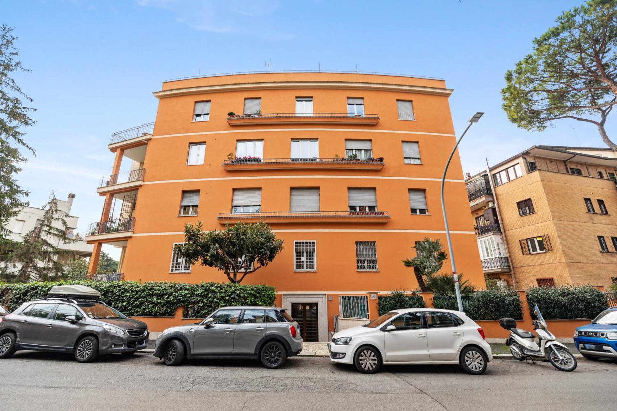 Beautiful Charming Garden Near St Peter Apartamento Roma
